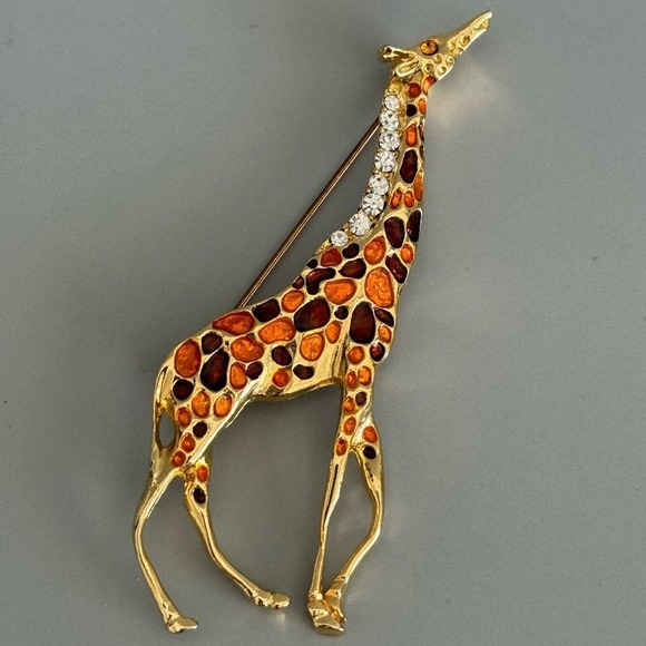 Vintage Giraffe Brooch Gold Colored Metal with Rhinetones - Picture 1 of 6